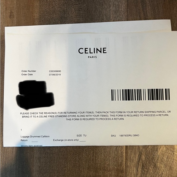 Celine - Picture 3 of 4